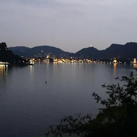 Lakeviewcabin - King With Balcony 招待所 科莫