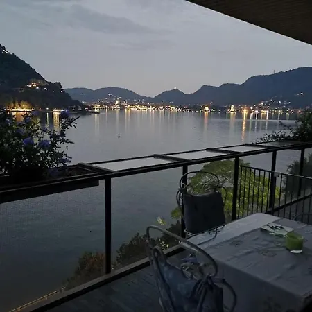 ゲストハウス Lakeviewcabin - King With Balcony *