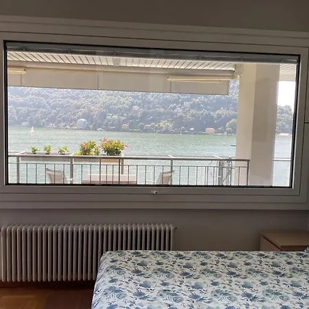 Lakeviewcabin - King With Balcony ゲストハウス
