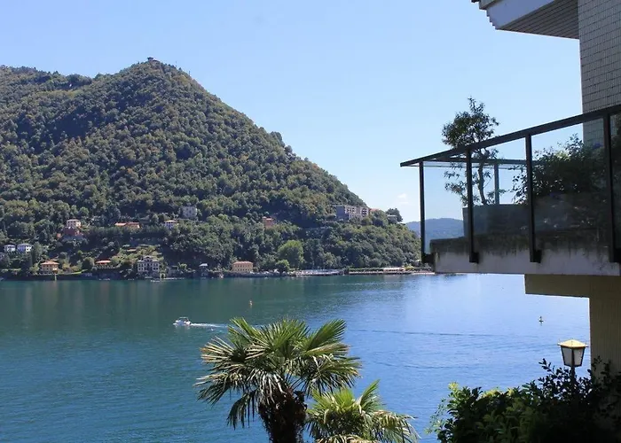 Gasthuis Lakeviewcabin - King With Balcony 3*