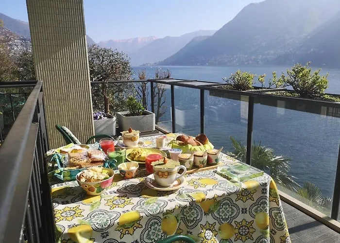 Lakeviewcabin - King With Balcony 3* Como