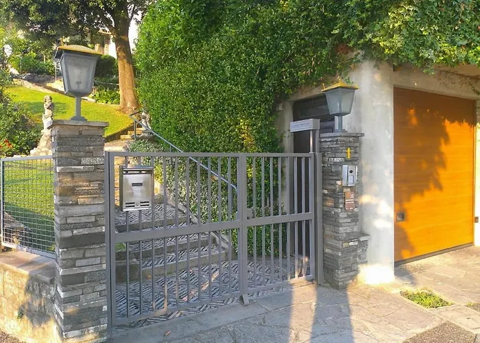 Lakeviewcabin - King With Balcony Como